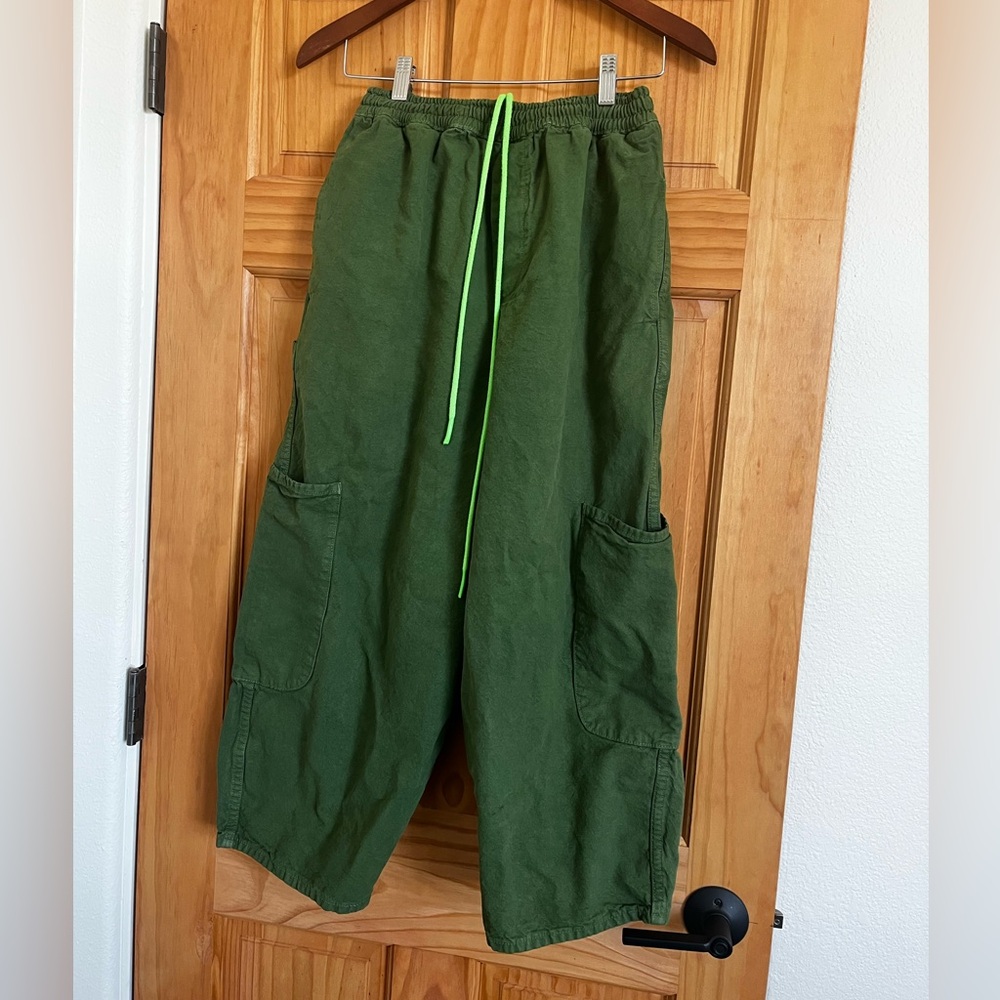 MEALS chef pants, XS, Kale, EUC